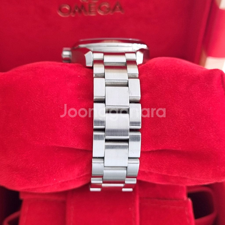 오메가 아쿠아테라 양각 쿼츠 흰판 30mm 여성용--3
