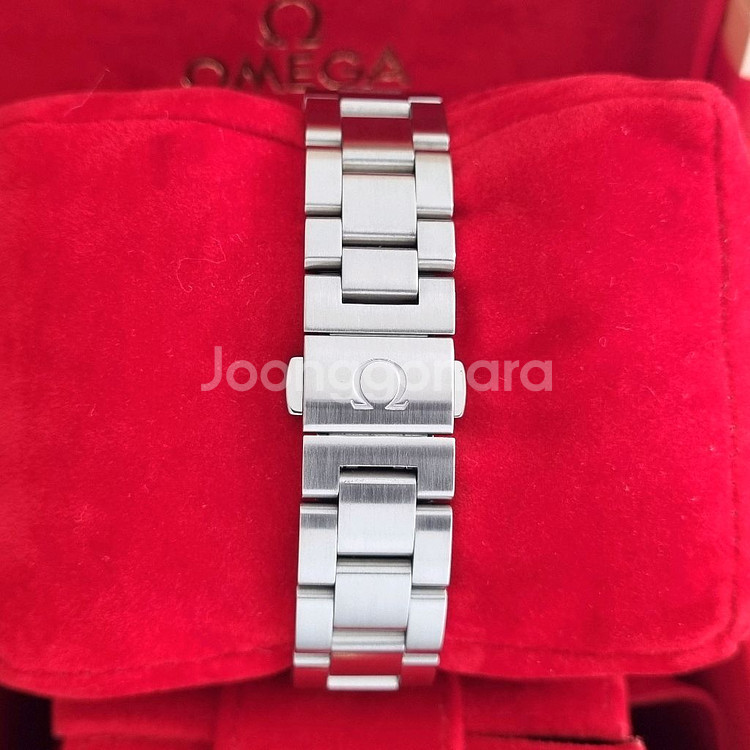 오메가 아쿠아테라 양각 쿼츠 흰판 30mm 여성용--2