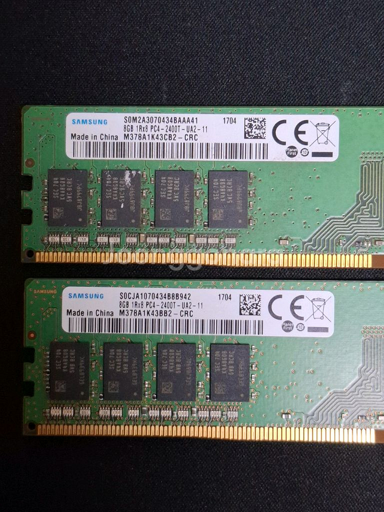 삼성 메모리 DDR4 2400T 16GB(8GB두개)--1