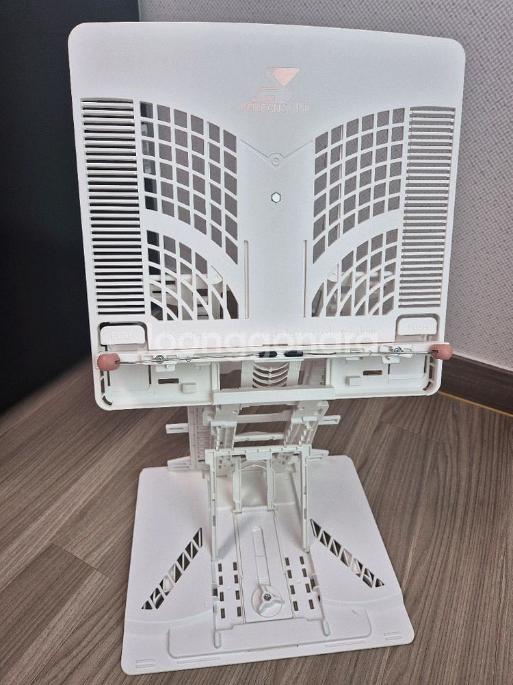 펠리칸 독서대--1