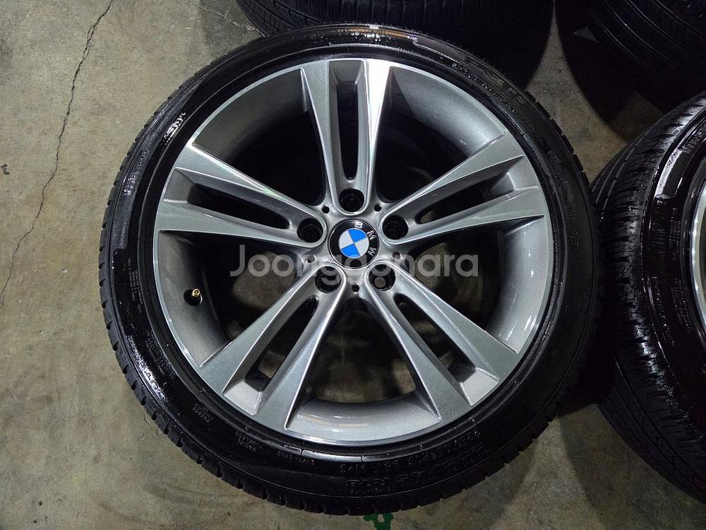 BMW F30 3시리즈 397M 18인치 정품 휠타이어--1