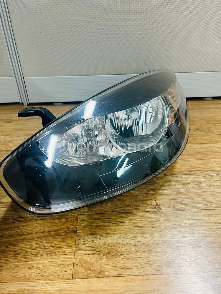 sm3 L38블랙베젤(전구)헤드라이트 세트판매합니다.--4