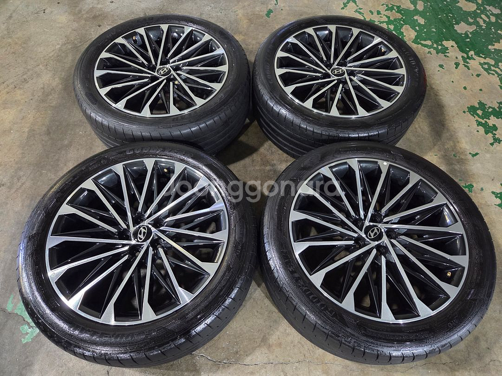 싼타페MX5,쏘렌토MQ4,신형카니발,GN7 20인치 휠--0