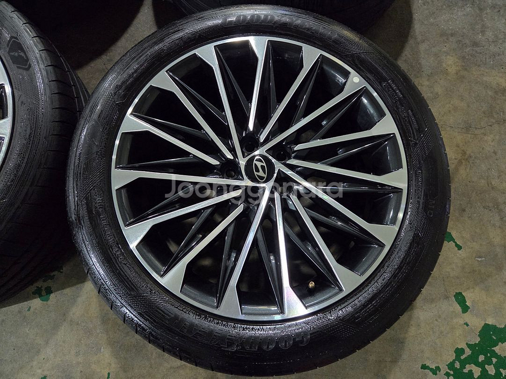 싼타페MX5,쏘렌토MQ4,신형카니발,GN7 20인치 휠--3