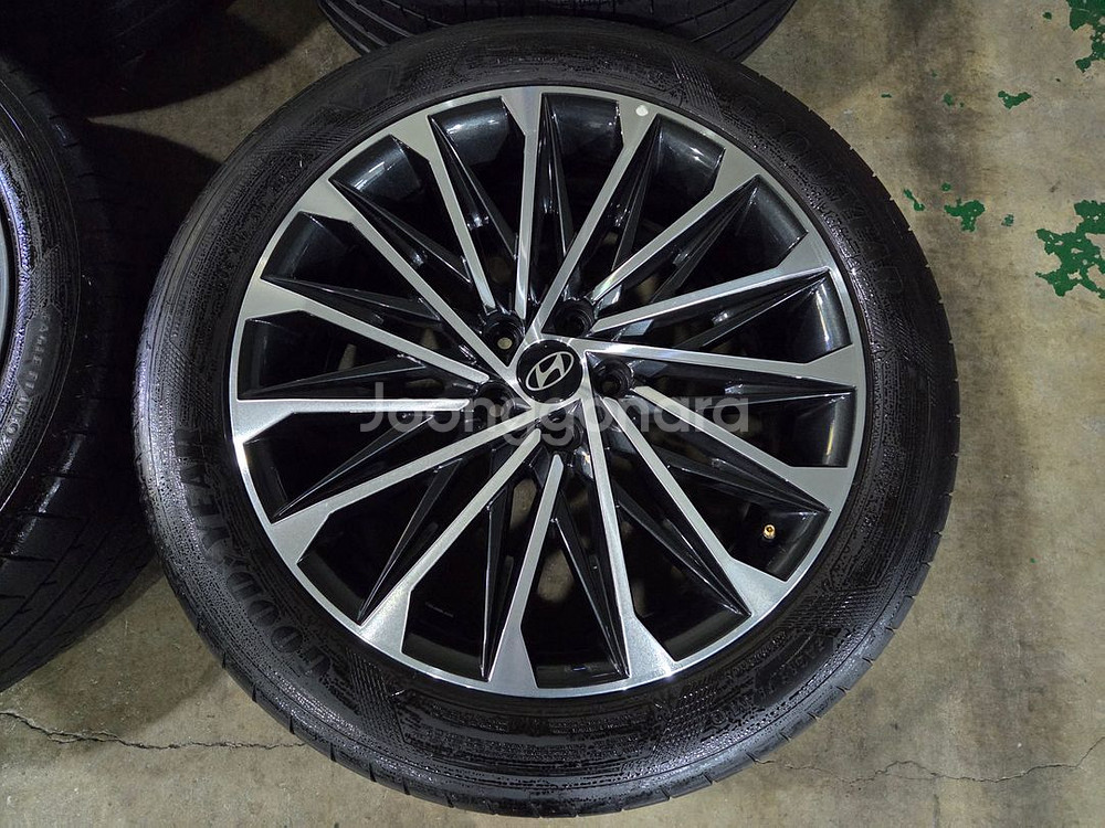 싼타페MX5,쏘렌토MQ4,신형카니발,GN7 20인치 휠--2