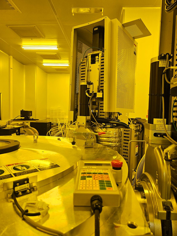 고진공증착기 진공반도체 알박 ULVAC Min-Lab 이미지