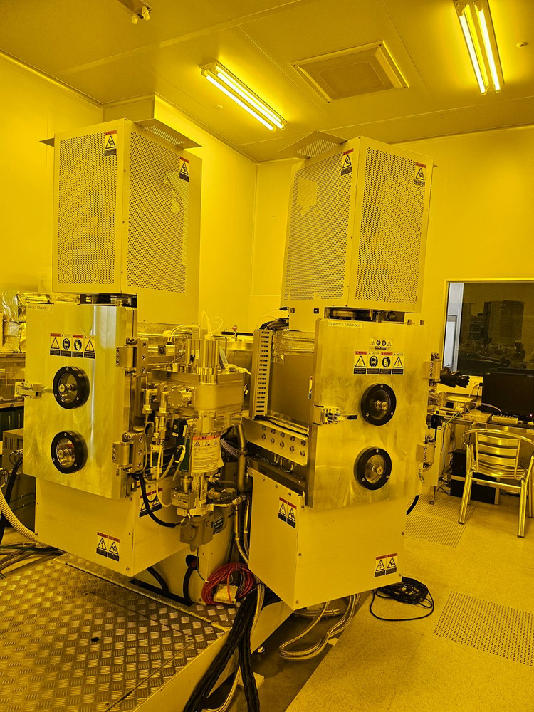 고진공증착기 진공반도체 알박 ULVAC Min-Lab 이미지