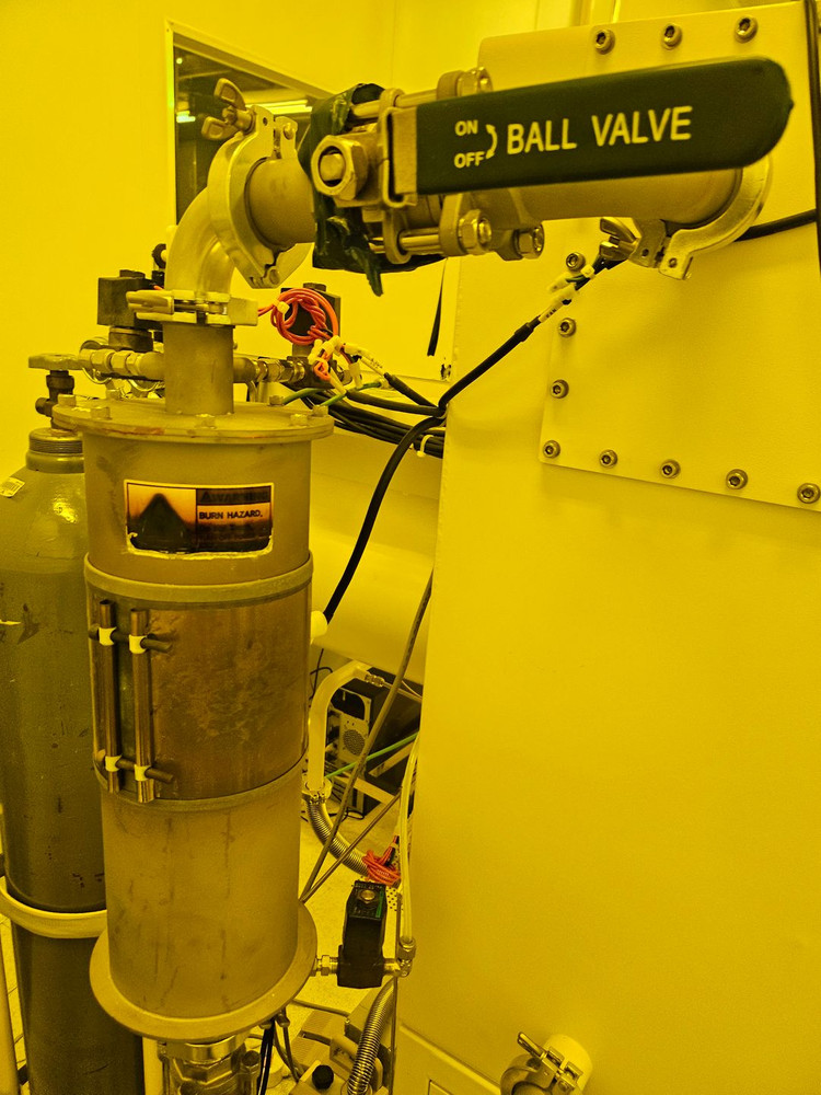 고진공증착기 진공반도체 알박 ULVAC Min-Lab 이미지