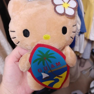 괌 키티인형