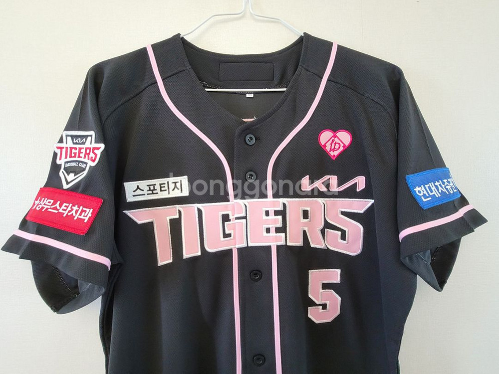 <새상품>기아타이거즈 블랙핑크유니폼 100사이즈 김도영--1