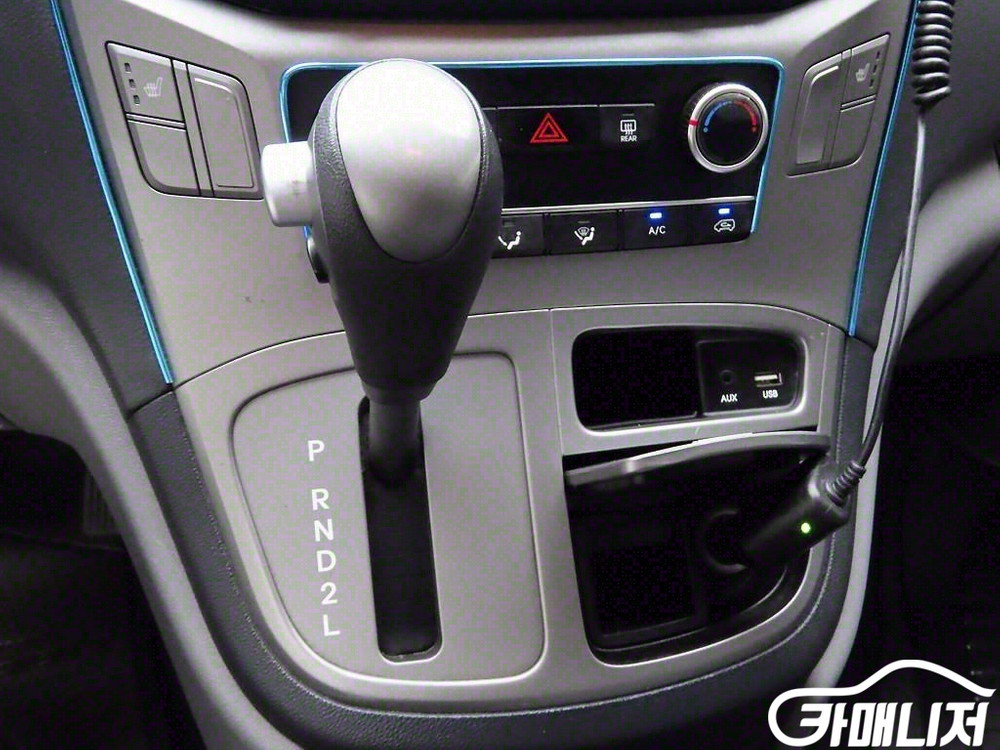 [현대]더 뉴 그랜드 스타렉스 2WD 밴 3인승 LPi 이미지