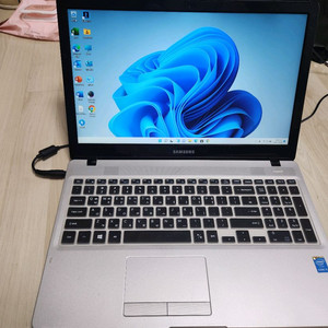 삼성노트북5 NT500R5K i5노트북팝니다