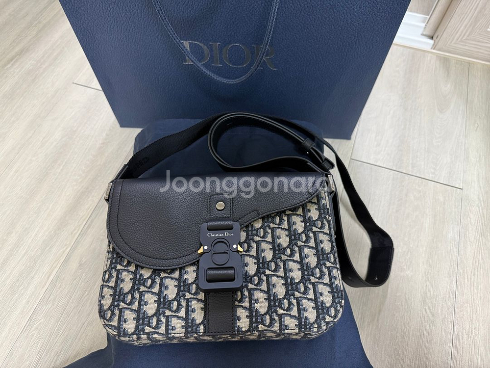 디올새들스몰플랩백--0