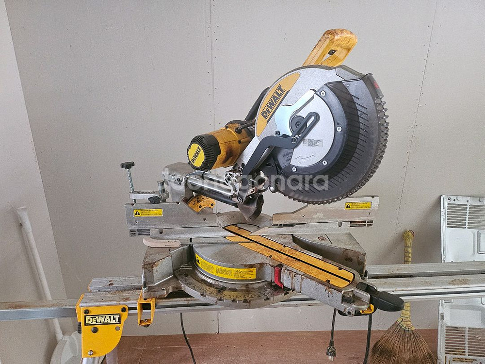 디월트 12인치 슬라이딩 각도기--0