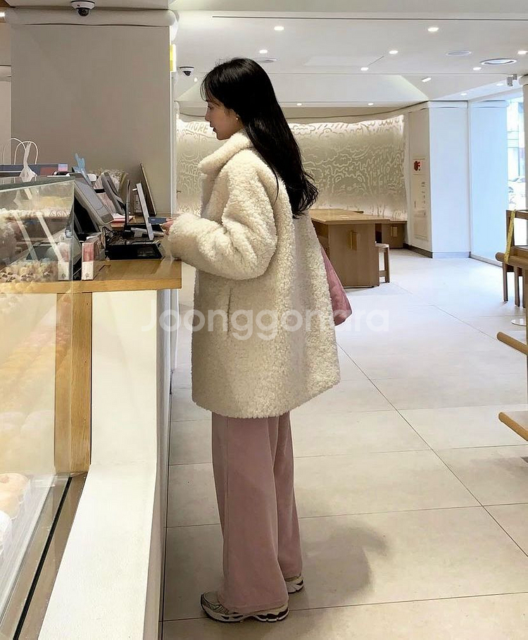 리앙쥬 양털하프코트--2