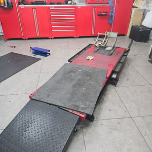 오토바이 리프트입니다 100입니다