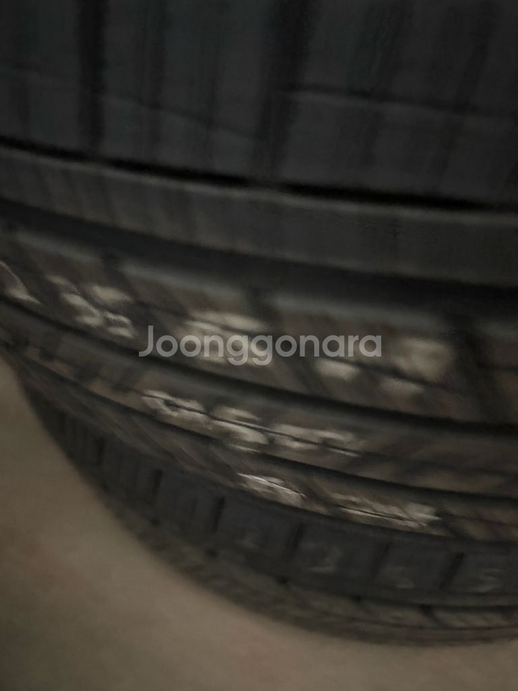 235/55/19 어슈어렌스피넨스(80프로)(2개)--1