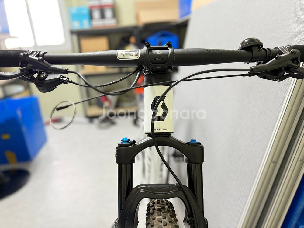 스캇 스케일 930 m 사이즈 화이트 판매합니다.--8