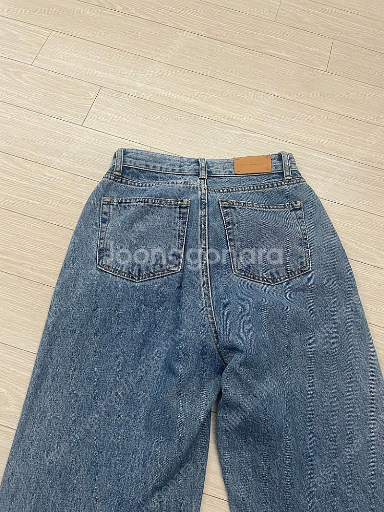 드래곤블루스 슬릿 세미 부츠컷 데님 xs 사이즈 (오르--3