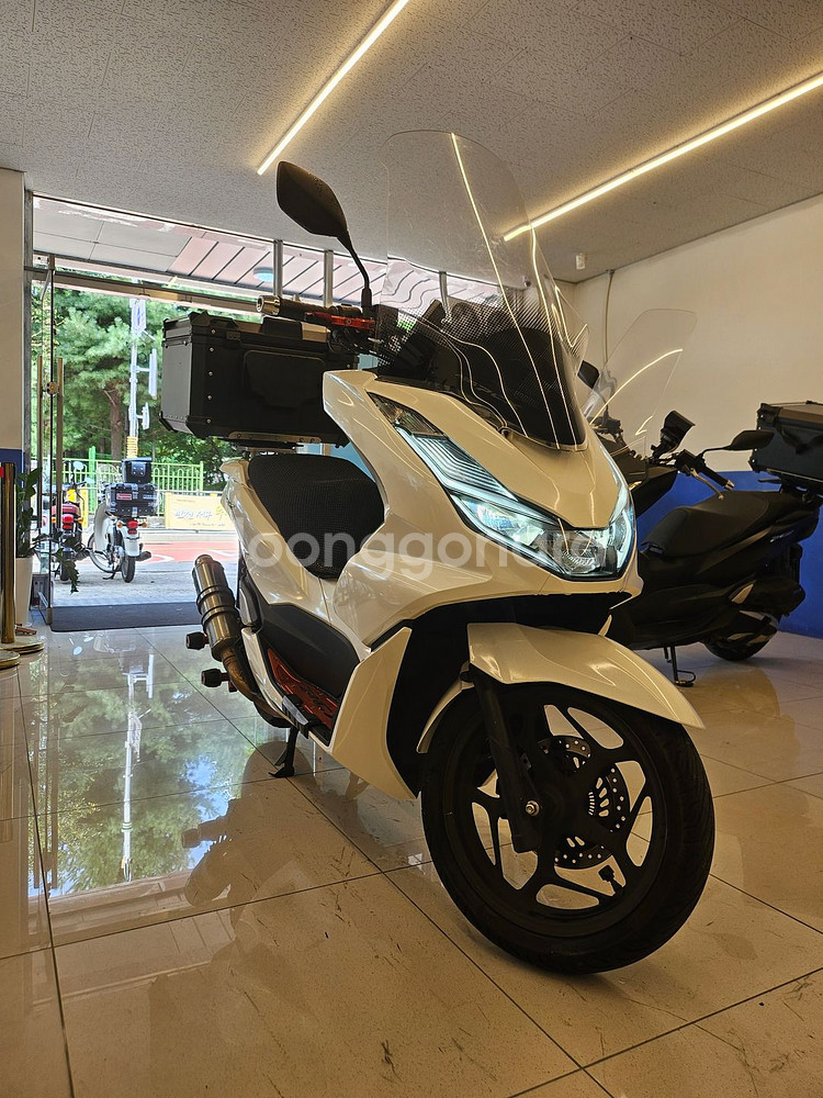 상태좋은 pcx 21년식 판매 합니다.--0