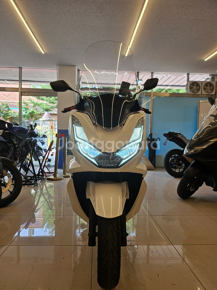 상태좋은 pcx 21년식 판매 합니다.--1