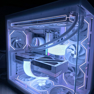 라이젠5 9600X RTX5070TI 화이트PC