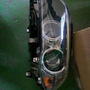 BMW 5시리즈 F10 헤드라이트 운전석
