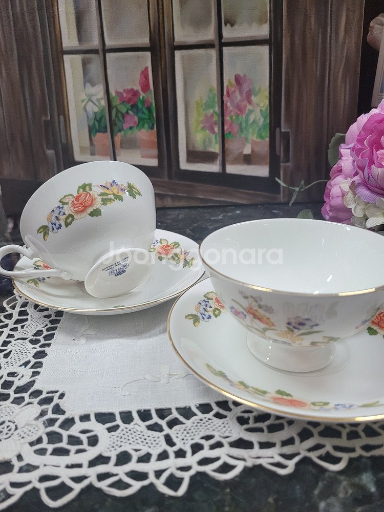 영국 앤슬리 코티지가든 커피잔 2인조 입니다--1