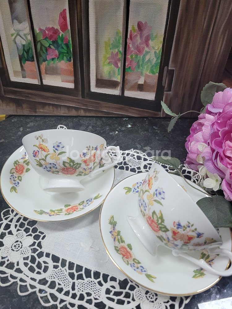 영국 앤슬리 코티지가든 커피잔 2인조 입니다--3