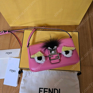 펜디 몬스터 미니백