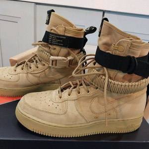 나이키 SF AF1 스페셜 필드 포스 클럽골드 250m