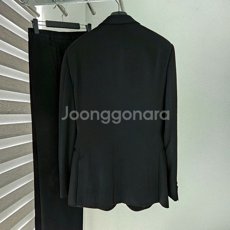 조르지오 아르마니 남성 정장--1