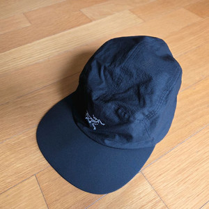 아크테릭스 노반 햇 블랙