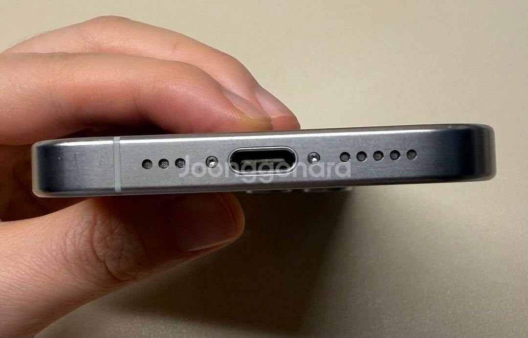 아이폰15 프로 128기가 화이트 판매--6