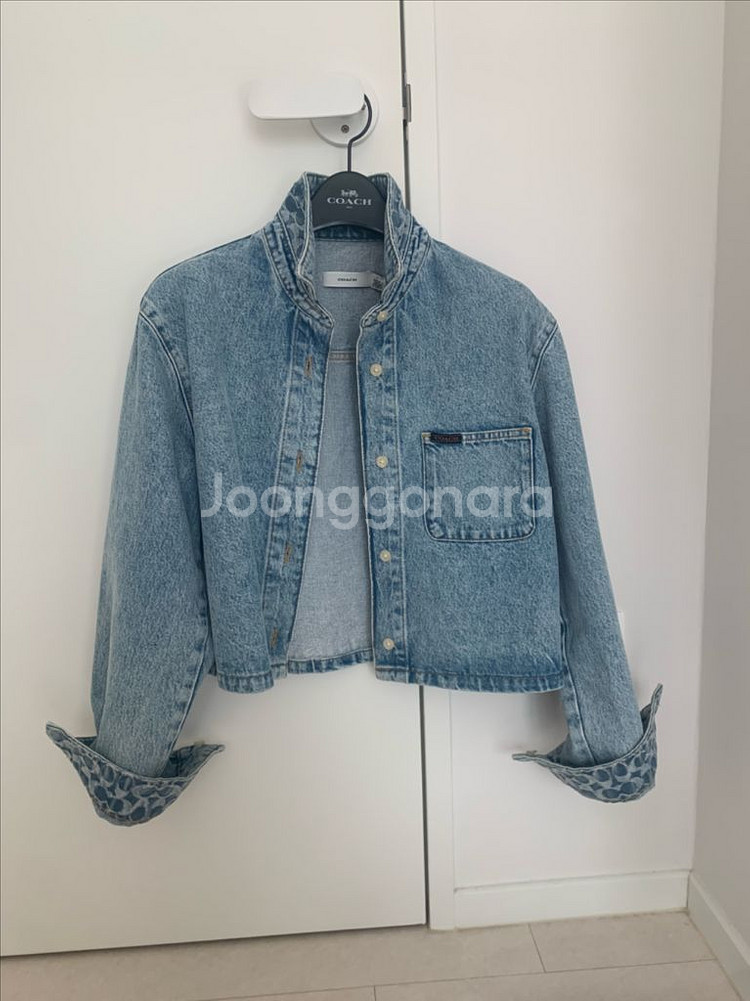 코치 크롭 데님 셔츠자켓--2