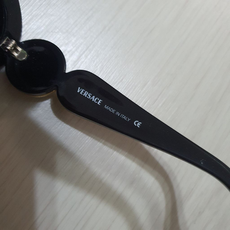 베르사체 정품 선글라스 527 모델 이미지