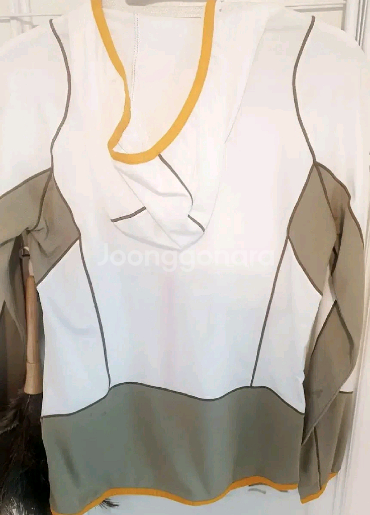 아이더 기능성 후드 긴팔티셔츠 흰색 브라운--1