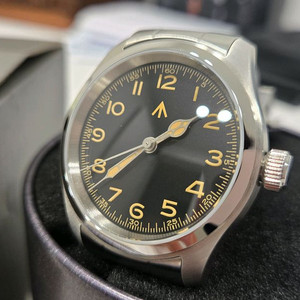 밀리타도(Militado) ML08 메카쿼츠 신동품급