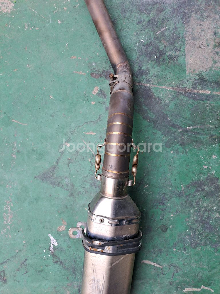 혼다 CBR125R 머플러 중고--3