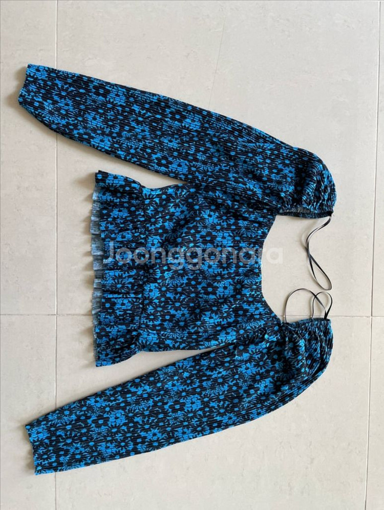 ZARA 플라워 롱슬리브 블라우스 M--0