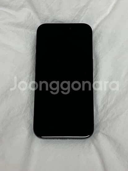 아이폰 15 pro 블랙 티타늄 128GB 판매합니다--3