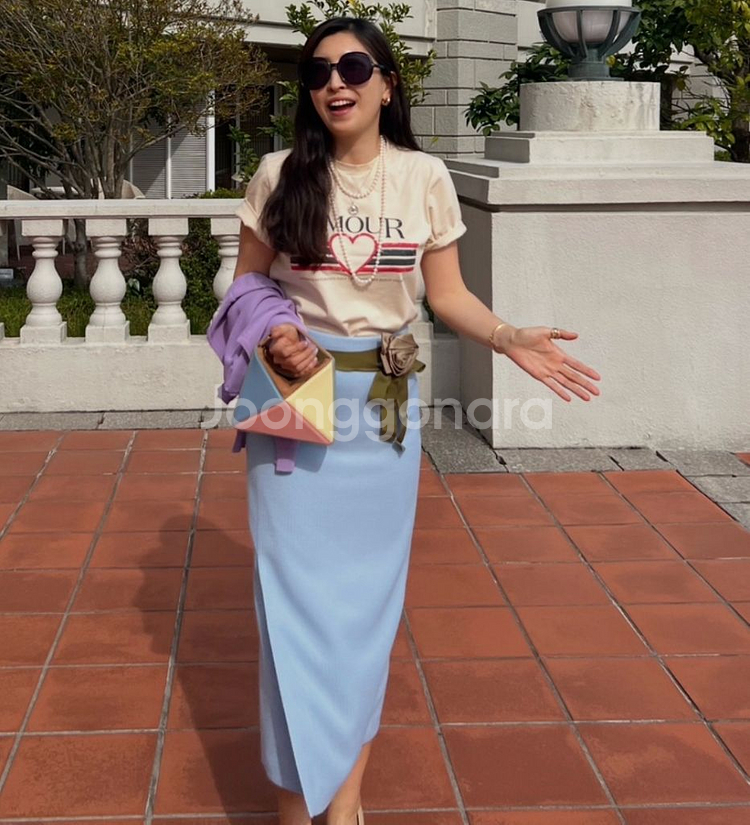 [코스모폴리탄 예지스]LAMOUR 티셔츠(버터)--3