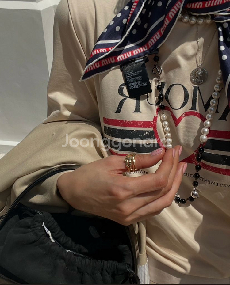 [코스모폴리탄 예지스]LAMOUR 티셔츠(버터)--8