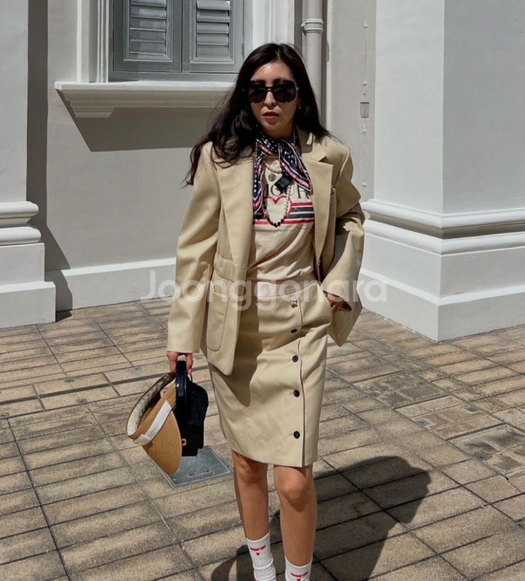 [코스모폴리탄 예지스]LAMOUR 티셔츠(버터)--5