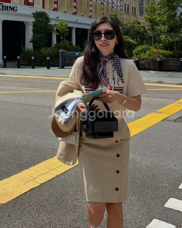 [코스모폴리탄 예지스]LAMOUR 티셔츠(버터)--6