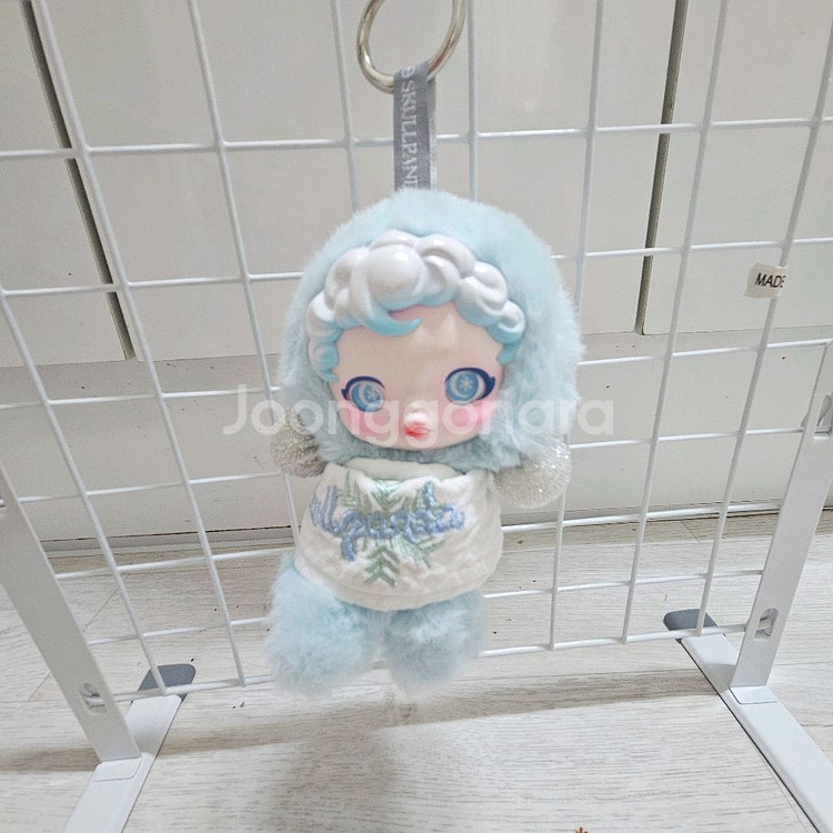 스컬판다 하얀 눈의 노래 키링--0