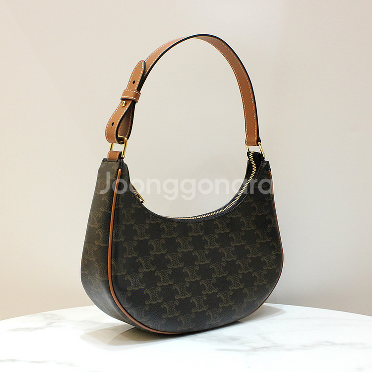 [명품다올동래] 셀린느 트리옹프 아바 미듐 호보 숄더백--2