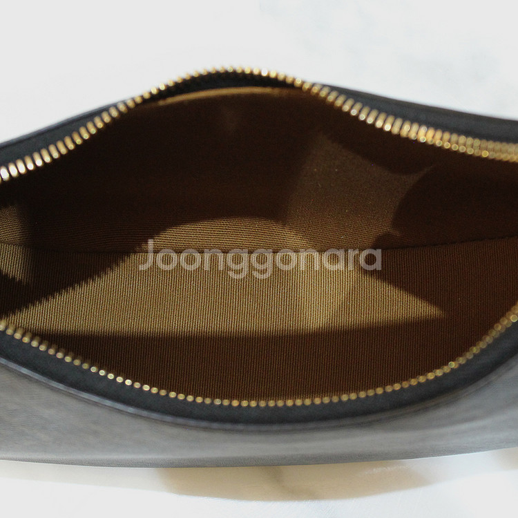 [명품다올동래] 셀린느 트리옹프 아바 미듐 호보 숄더백--7