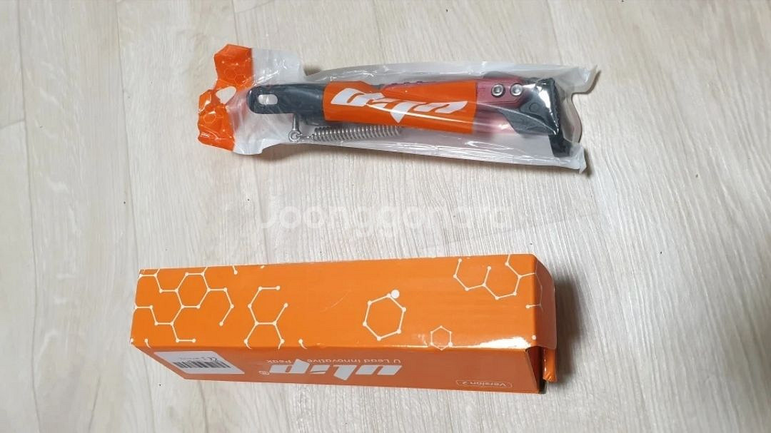 전동킥보드 킥스탠드 새상품--2