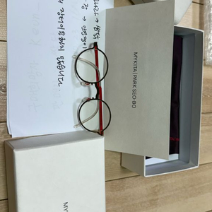 마이키타_MYKITA 박서보콜라보 레드컬러 판매합니다
